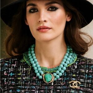 Mid Century Elegant Green Beaded Necklace& Green Glass stone